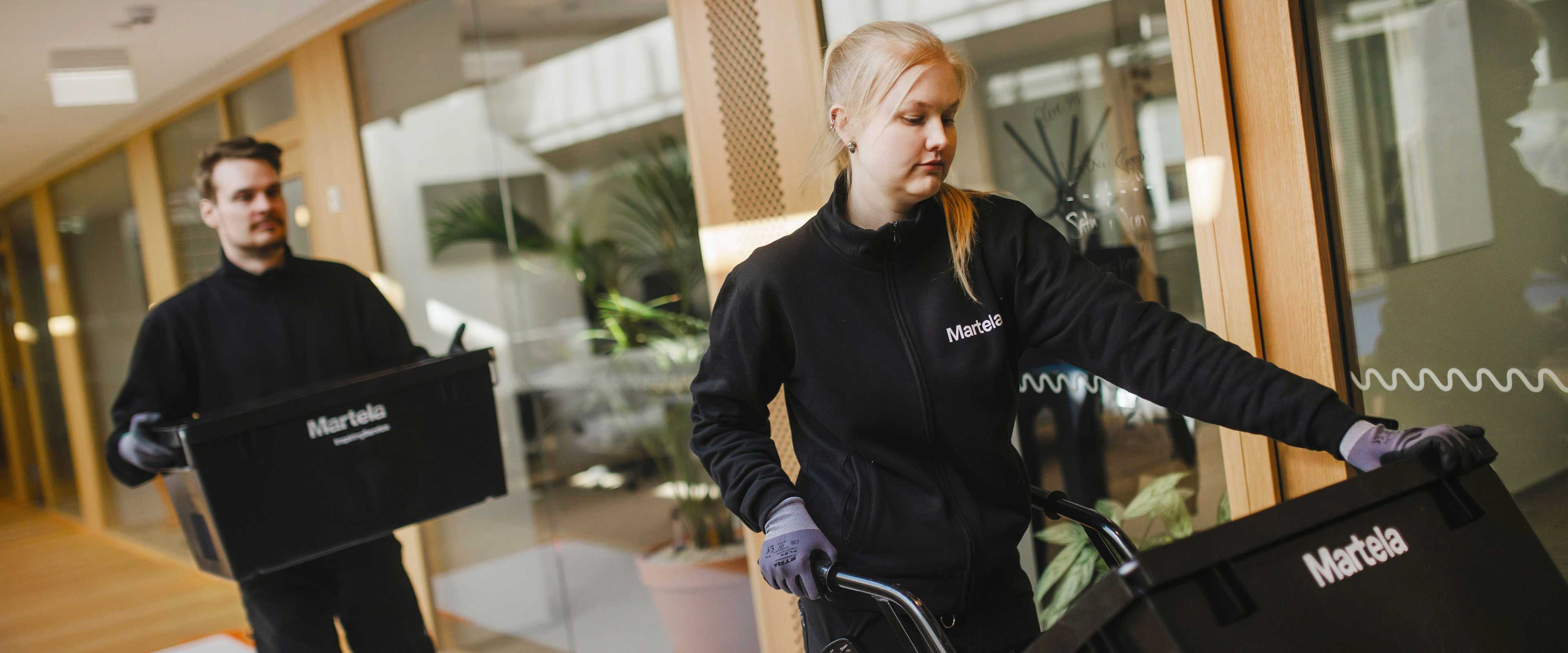 Martelas flyttbil på Vincits kontor.